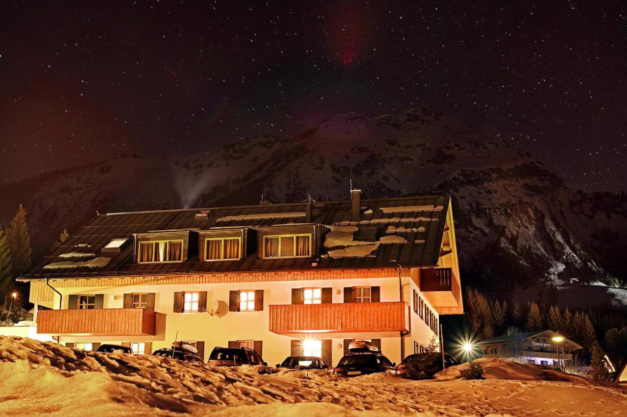 Chalet Zur Rose Berwang Exterior photo