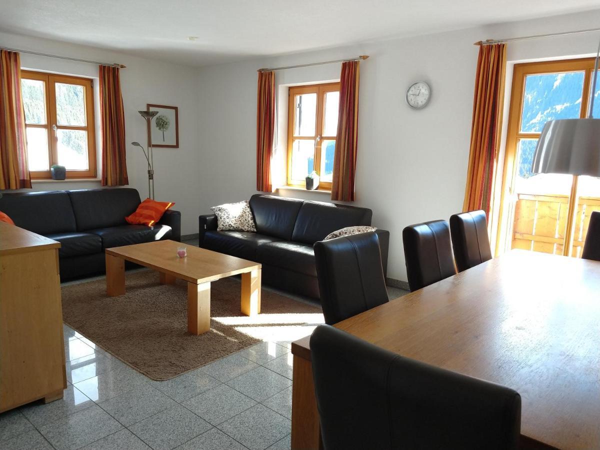 Chalet Zur Rose Berwang Exterior photo